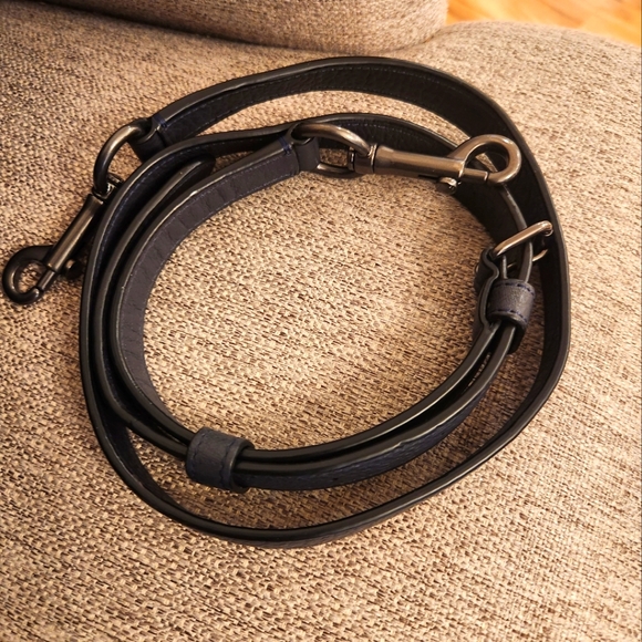 Coach Satchel - Picture 7 of 9